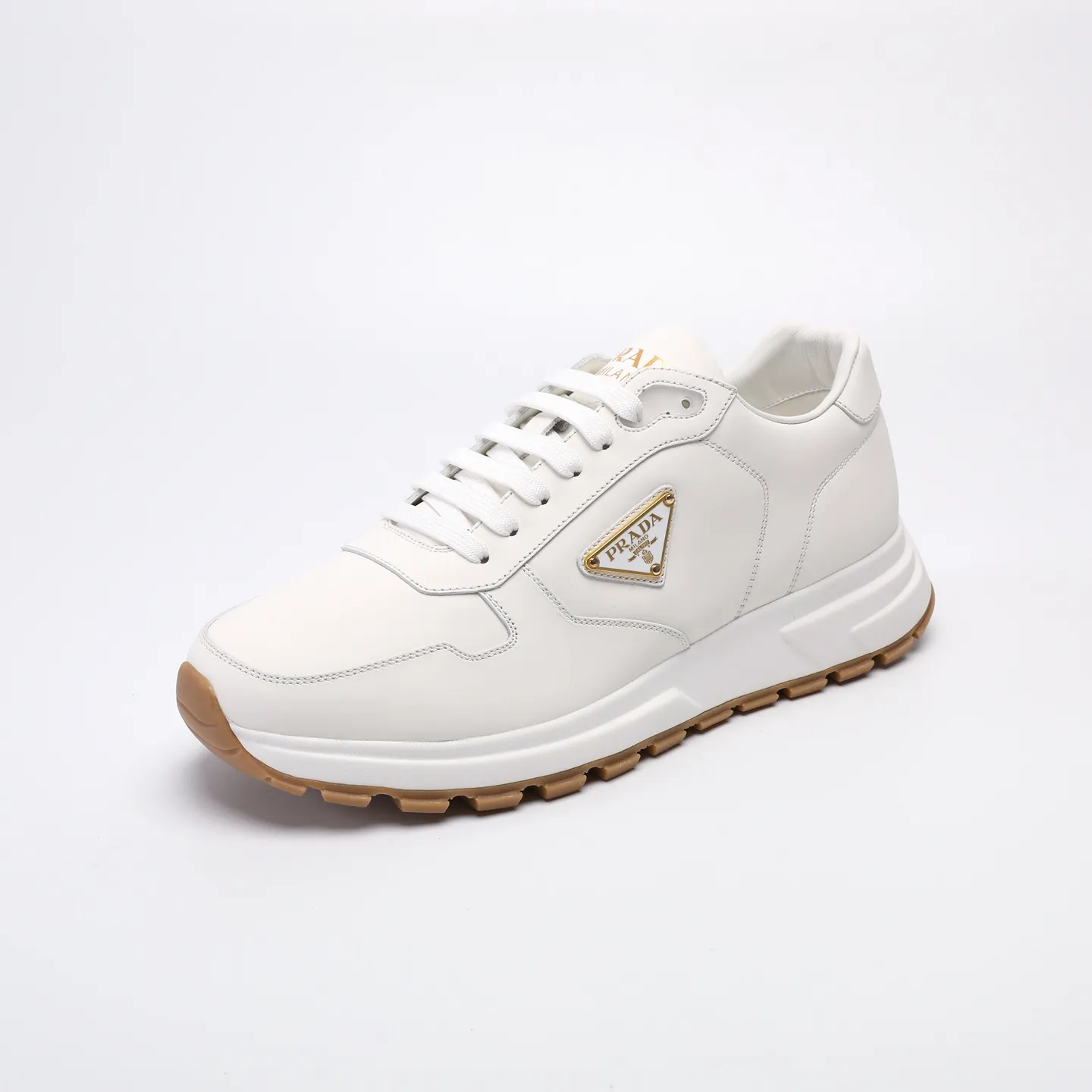 Batch 580 [PRADA] Men's shoes are popular in the counter, official website synchronization, high-quality shipments. Fabric: original cowhide with snakeskin. Lining: cowhide feet + cowhide lining. Outsole: original TPU + foam. Size: 38-46